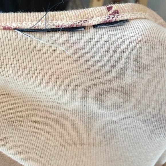 Beaded Long Sleeve Lightweight shirt - Picture 5 of 5